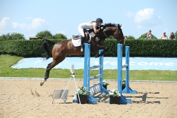 Emma Ashworth wins the Equissage Pulse Senior British Novice Second Round at Cherwell Competition Centre